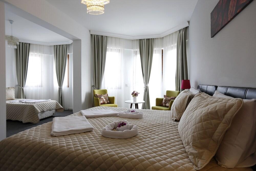 Himm Hotel คาช ภายนอก รูปภาพ